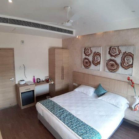 Acco Grand Hotel Lucknow Zewnętrze zdjęcie